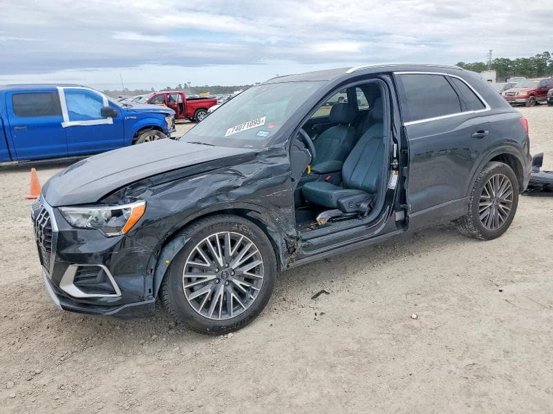 2021 Audi Q3 Premium 40