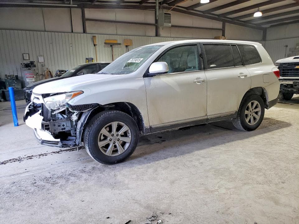 2013 Toyota Highlander Base