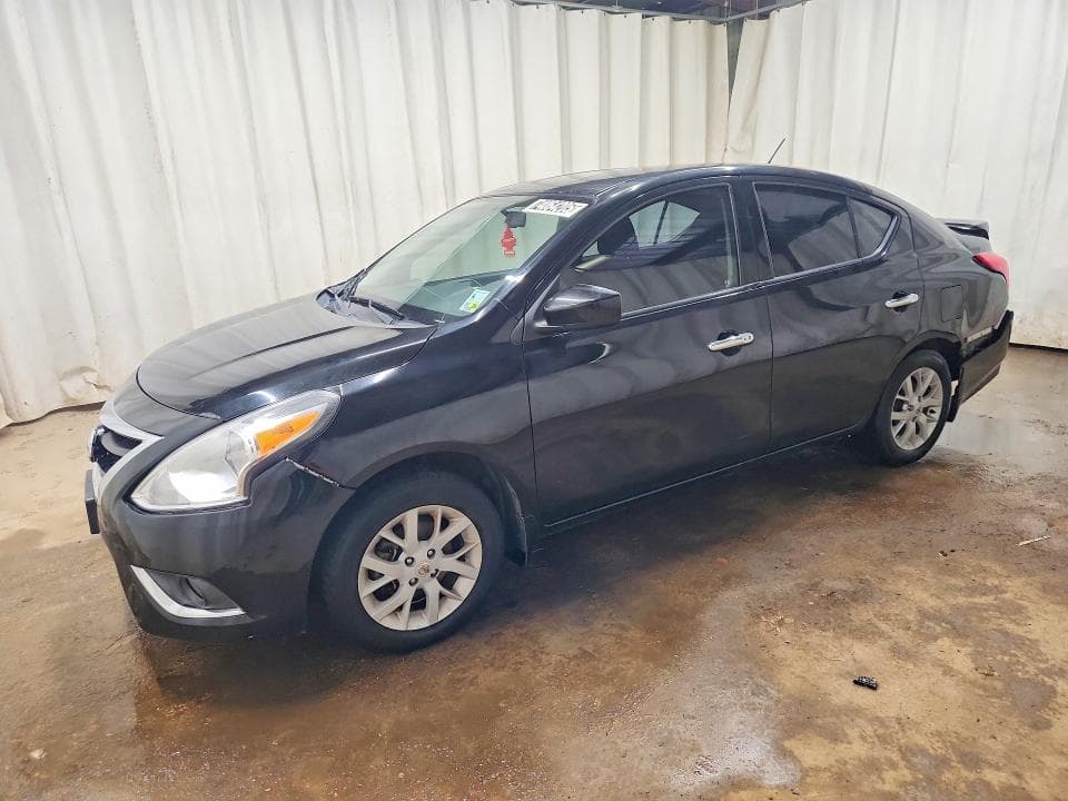 2019 Nissan Versa SV