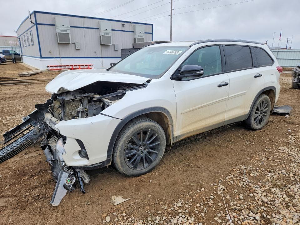 2019 Toyota Highlander SE
