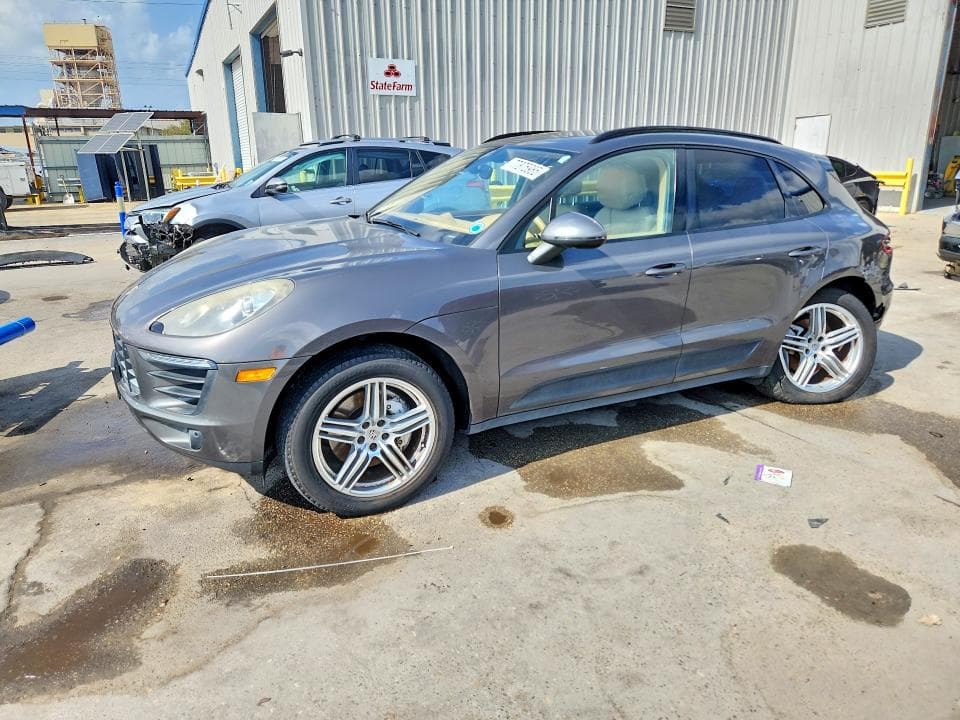2015 Porsche Macan S