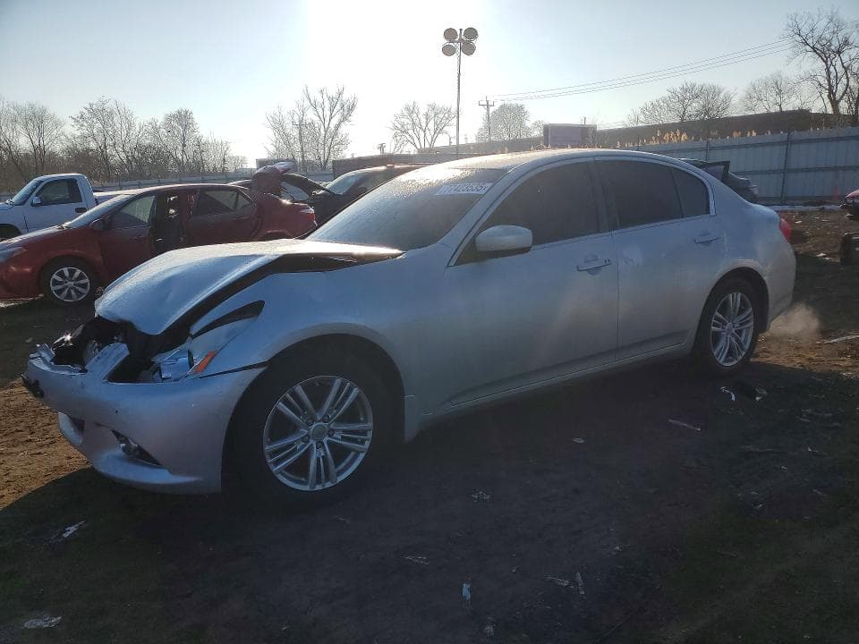 2013 Infiniti G37