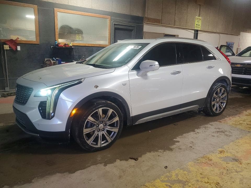 2022 Cadillac XT4 Premium Luxury