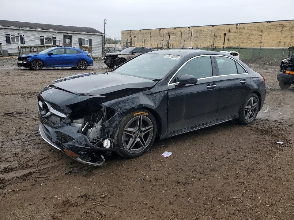 2022 Mercedes-Benz A 220 4MATIC