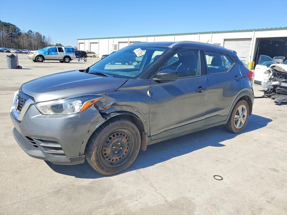 2019 Nissan Kicks S