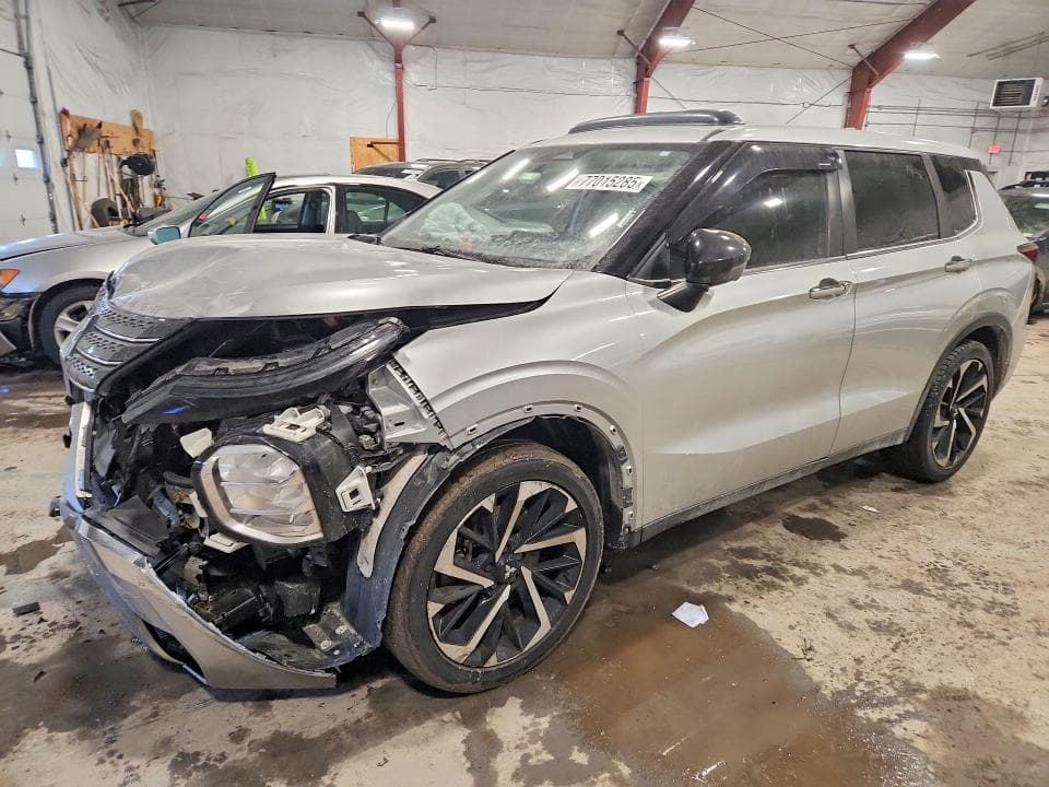 2022 Mitsubishi Outlander SE