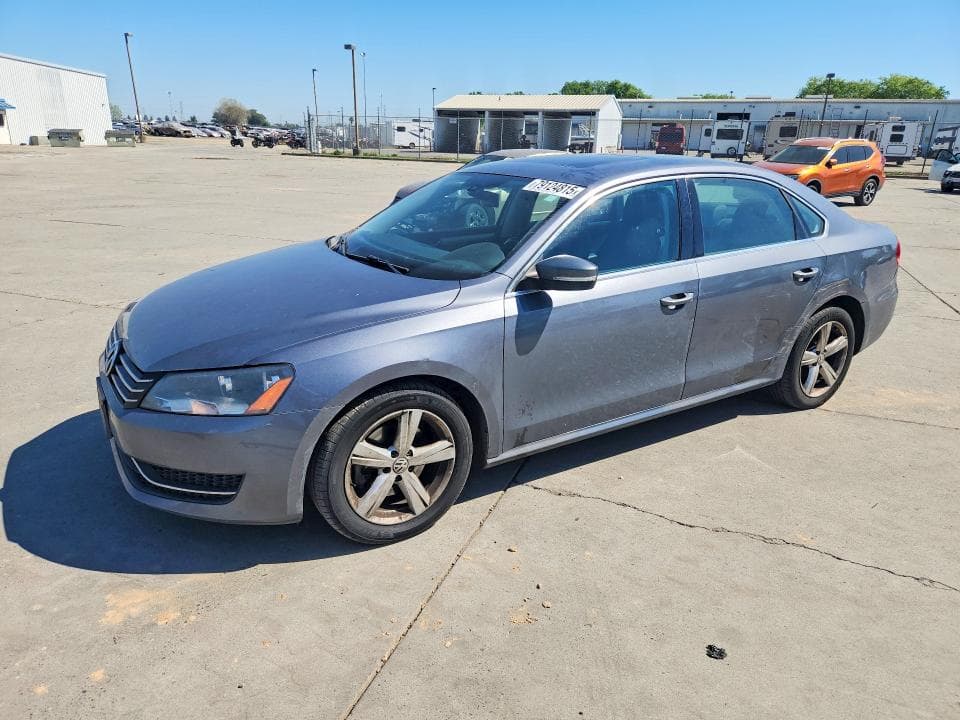 2013 Volkswagen Passat SE