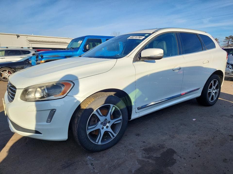 2015 Volvo XC60 T6 Platinum