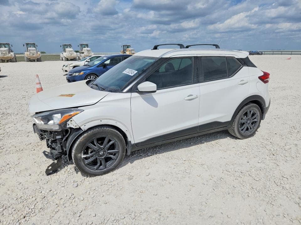 2020 Nissan Kicks SV