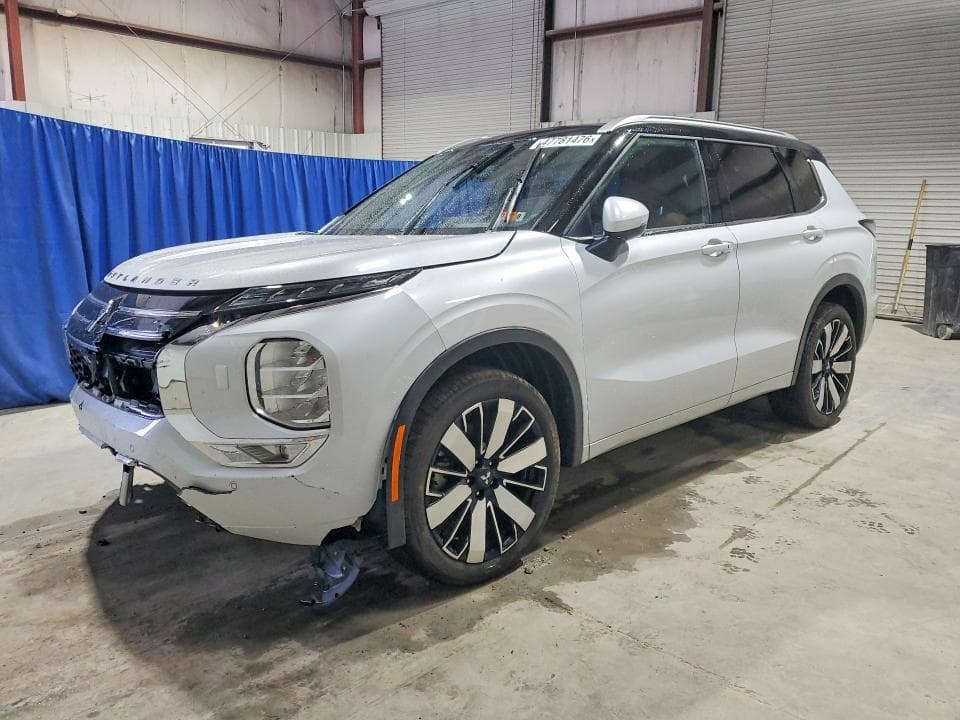 2025 Mitsubishi Outlander SEL