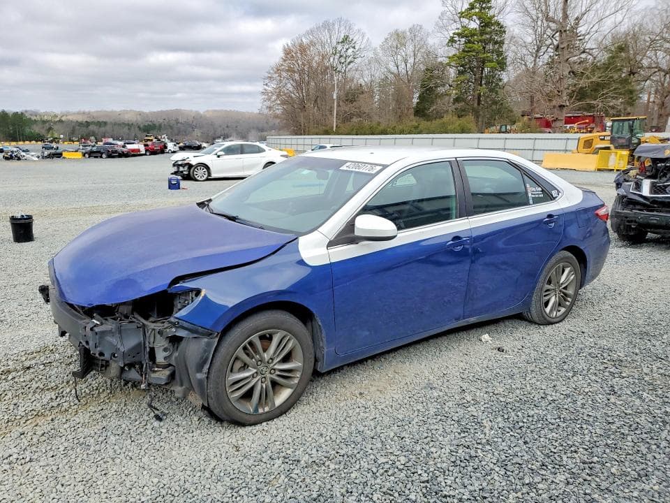2016 Toyota Camry SE
