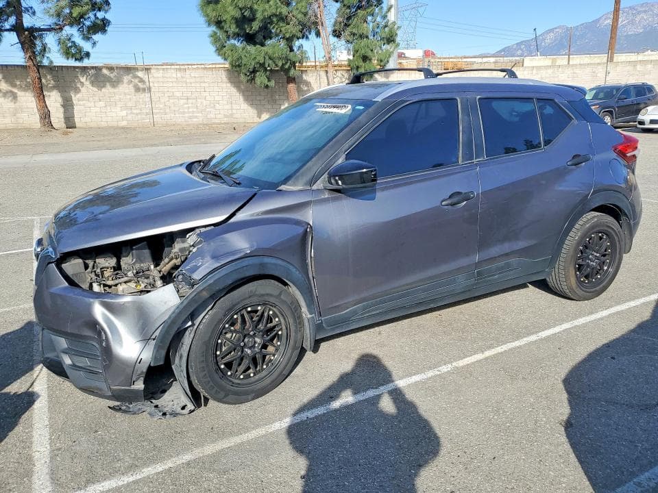 2019 Nissan Kicks S
