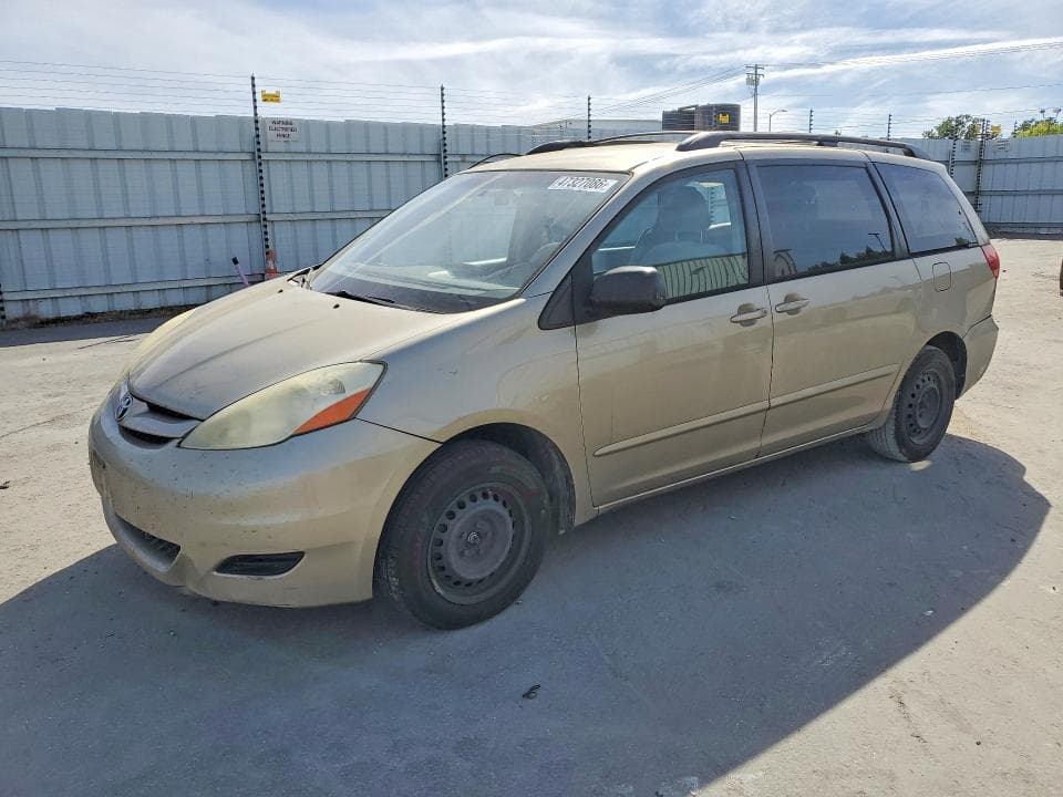 2006 Toyota Sienna CE 7 Passenger