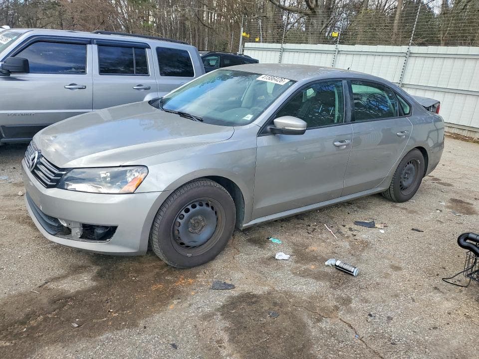 2013 Volkswagen Passat S