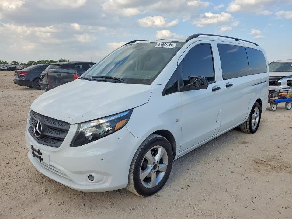 2016 Mercedes Benz Metris