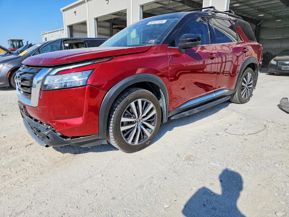 2022 Nissan Pathfinder Platinum