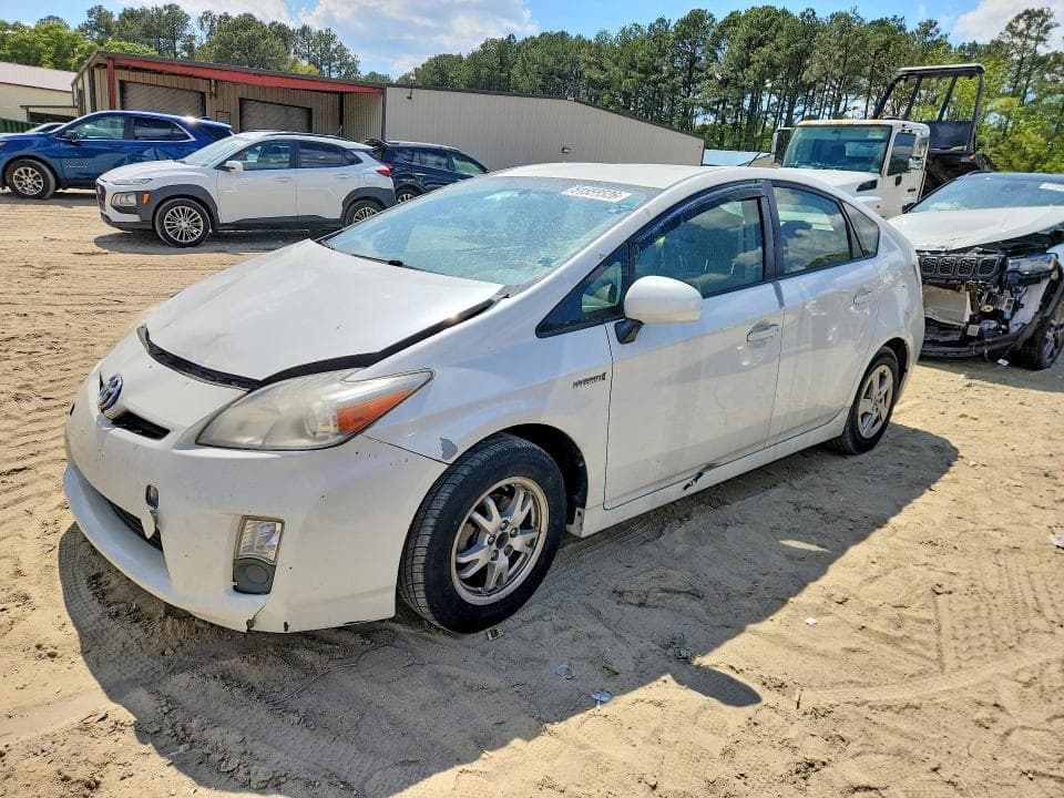 2010 Toyota Prius III