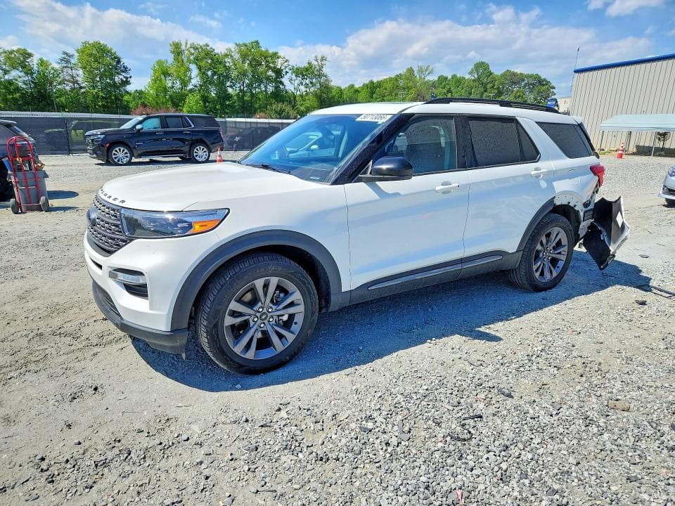 2022 Ford Explorer XLT
