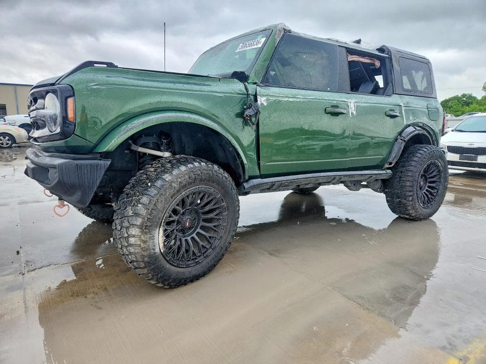 2024 Ford Bronco Outer Banks