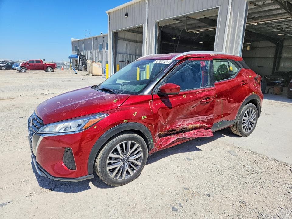 2023 Nissan Kicks SV