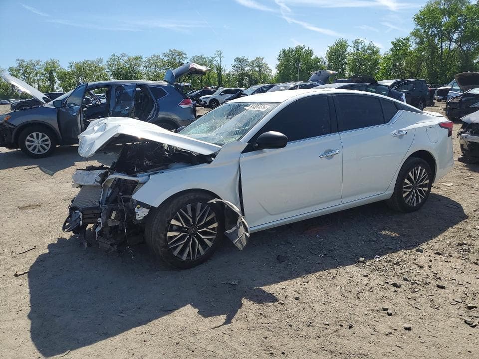 2024 Nissan Altima SV
