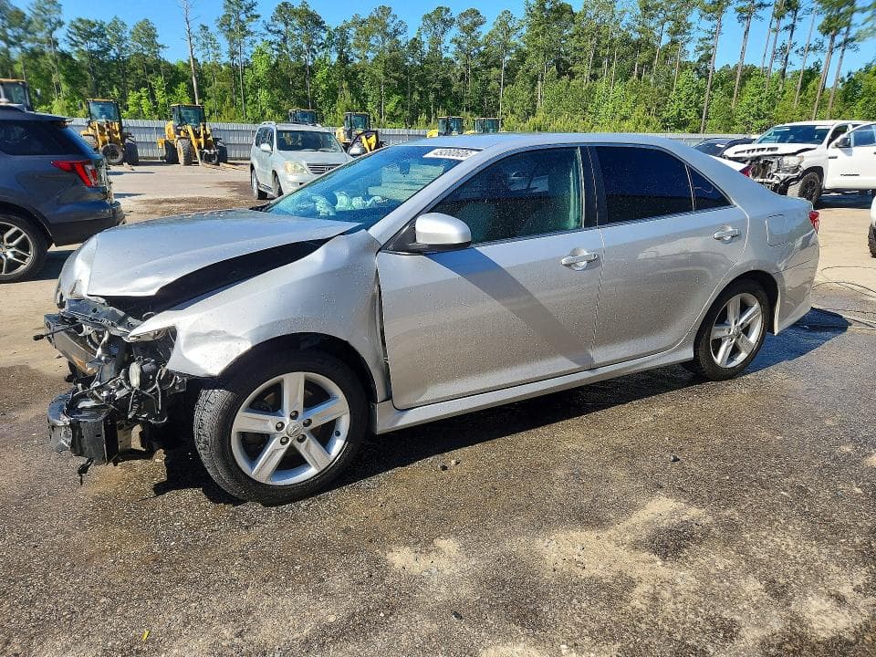 2014 Toyota Camry SE