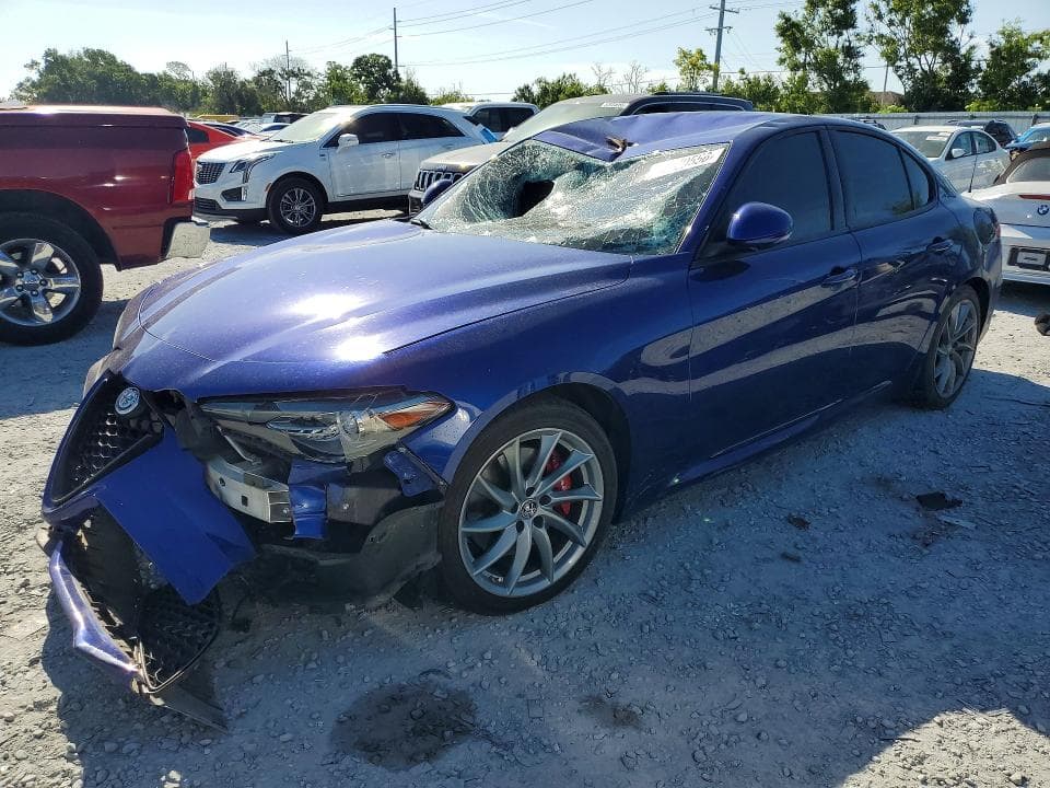 2022 Alfa Romeo Giulia