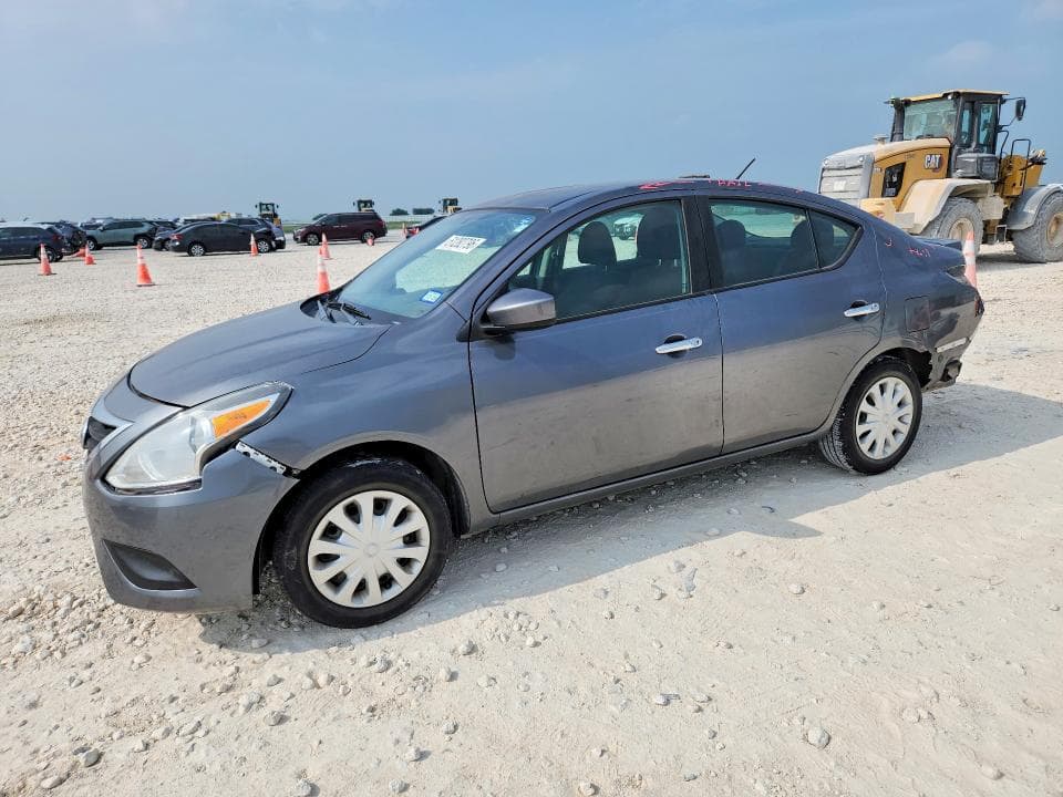 2019 Nissan Versa SV