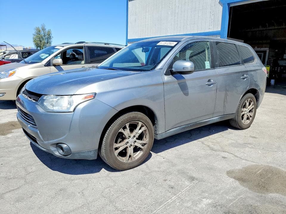 2014 Mitsubishi Outlander SE