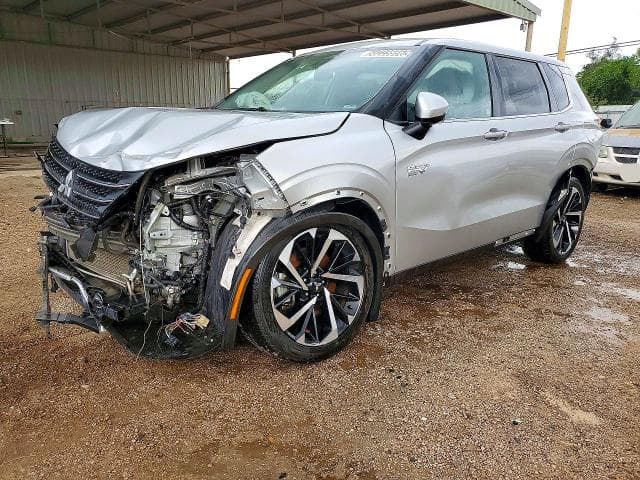 2023 Mitsubishi Outlander SE