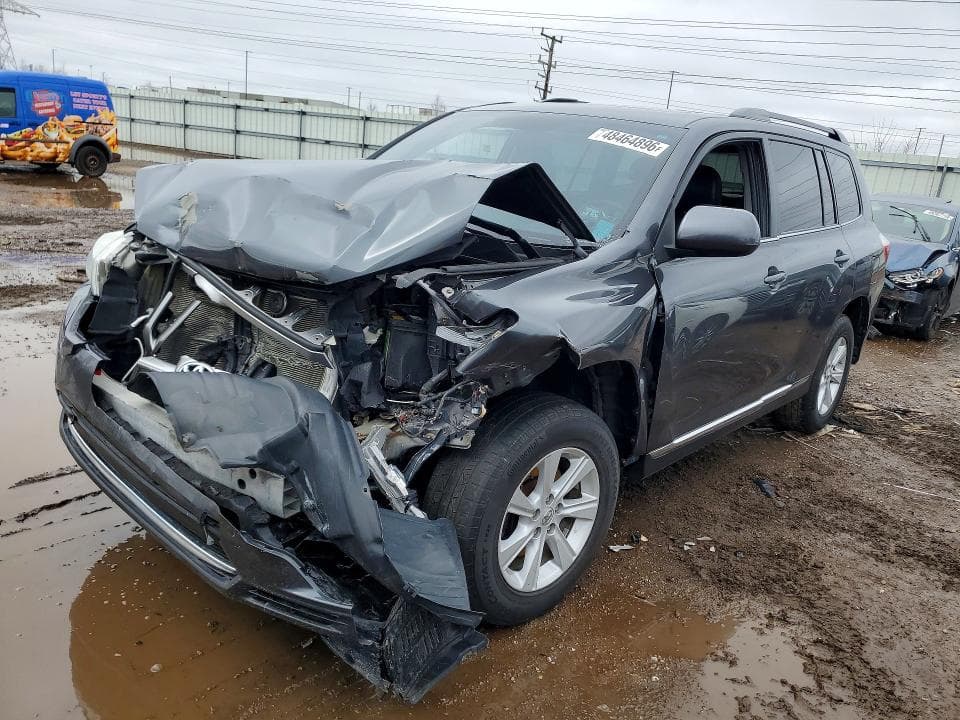 2013 Toyota Highlander SE