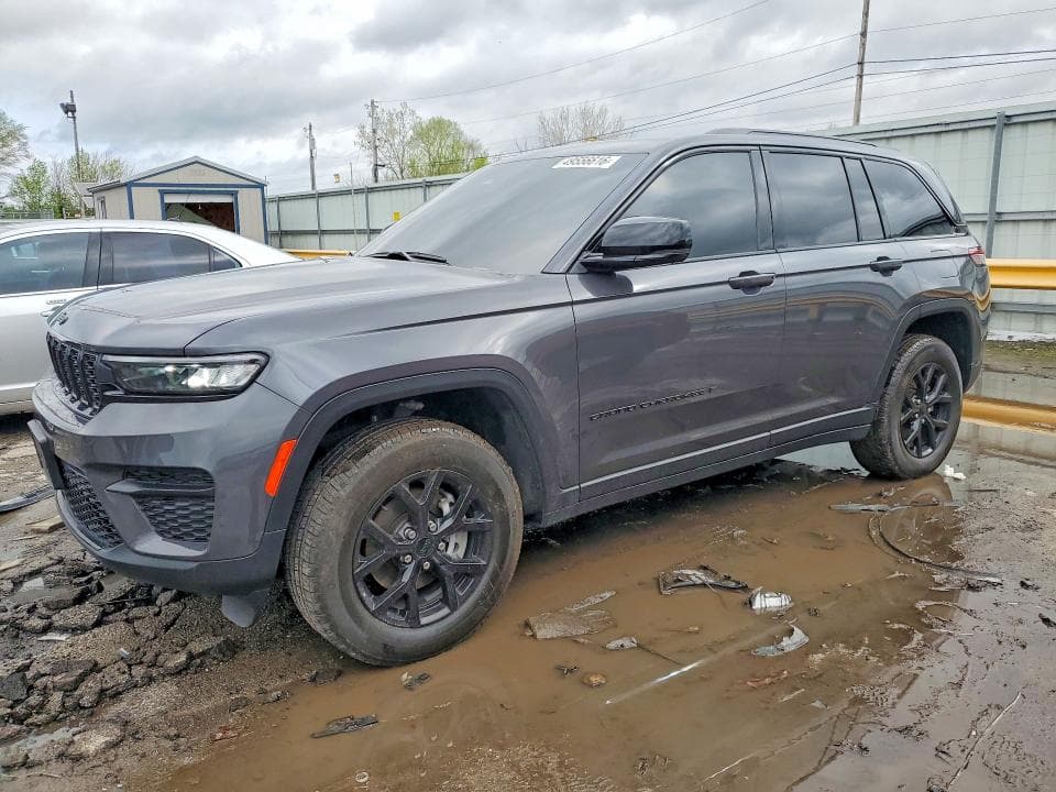 2025 Jeep Grand Cherokee Laredo