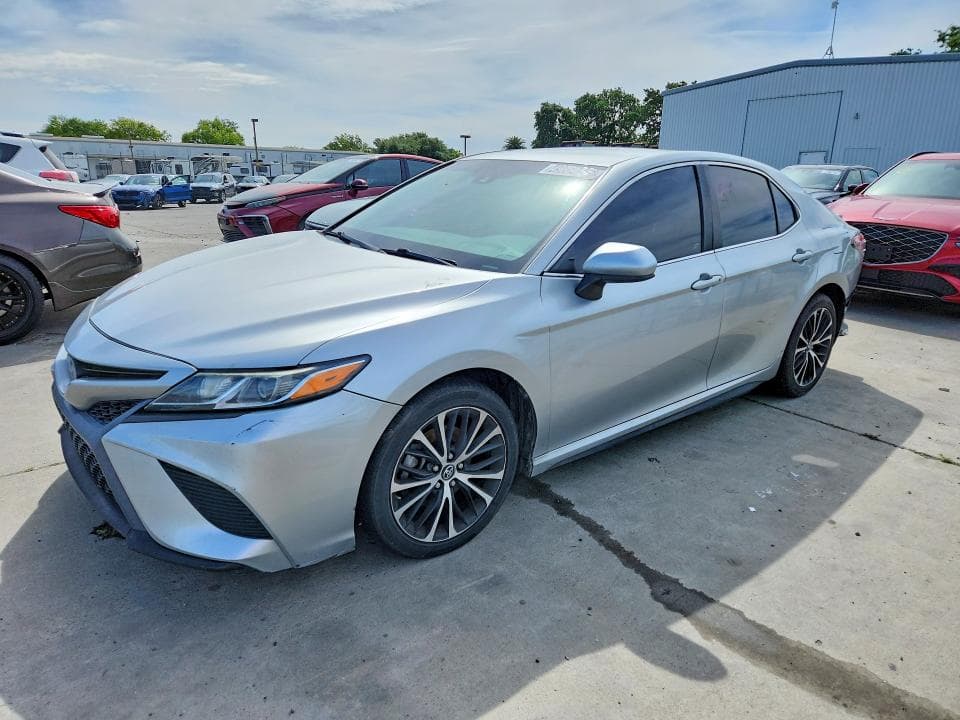 2018 Toyota Camry SE