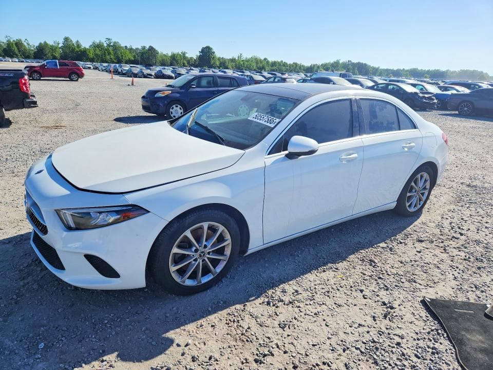 2019 Mercedes-Benz A 220