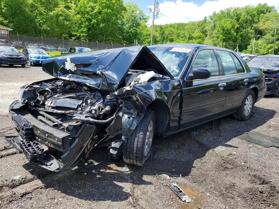2003 Ford Crown Victoria LX