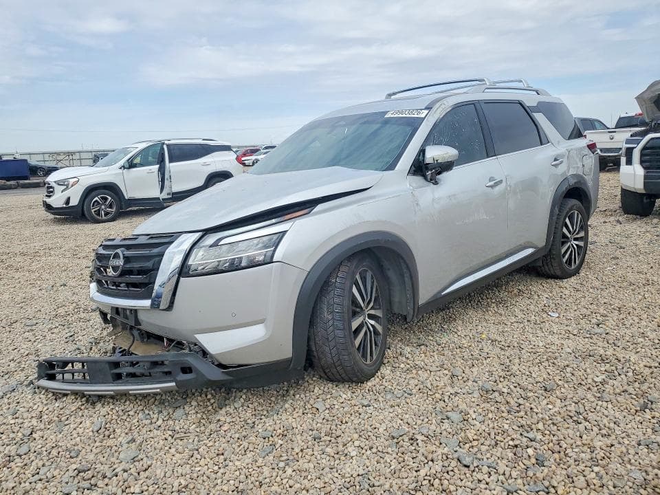 2023 Nissan Pathfinder Platinum