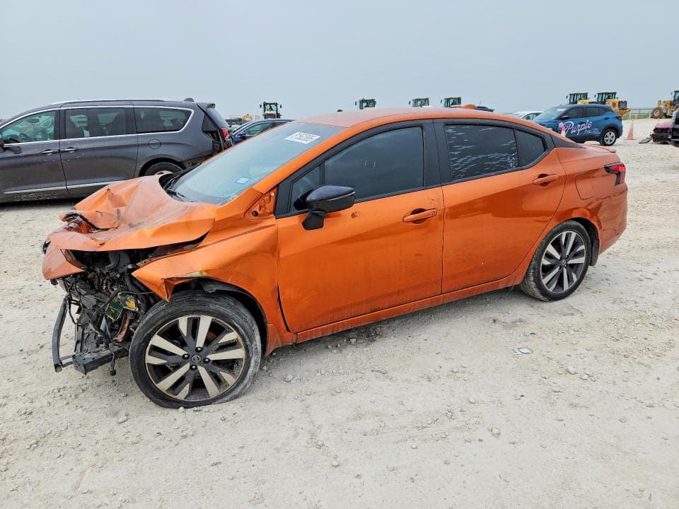 2021 Nissan Versa SR