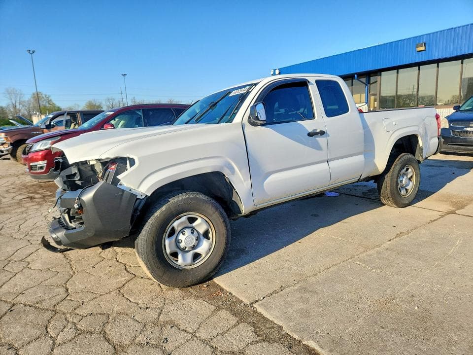 2016 Toyota Tacoma SR