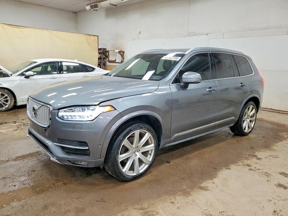 2019 Volvo XC90 T6 Inscription