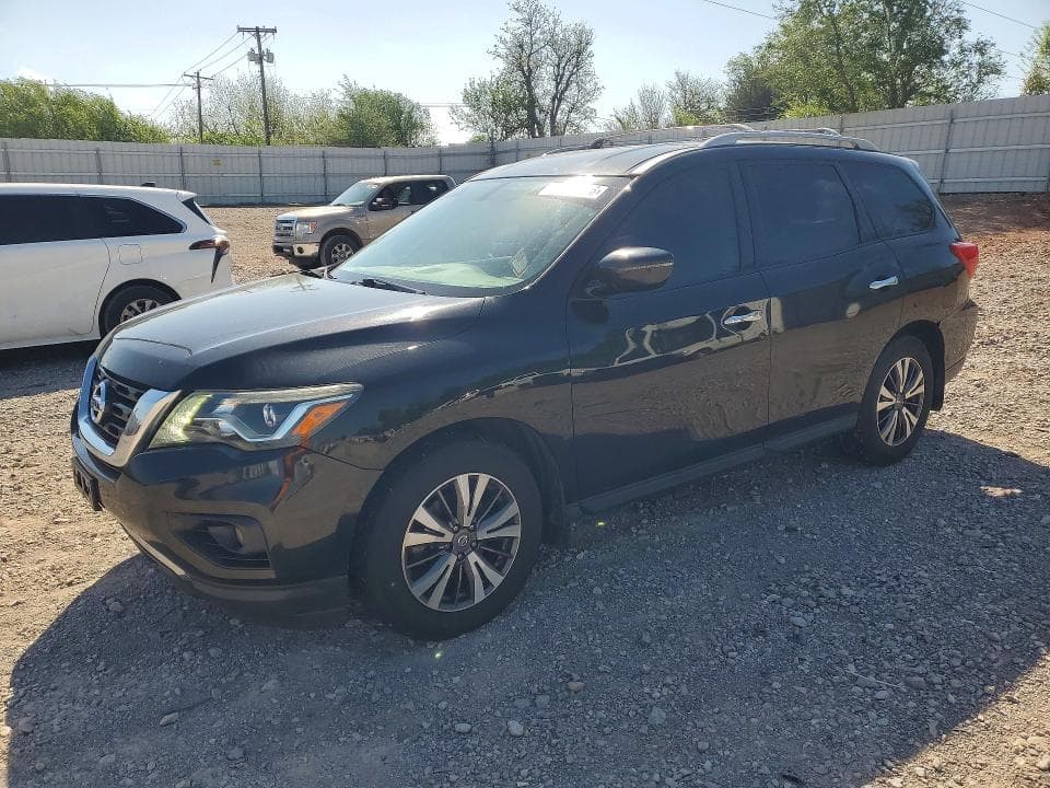 2017 Nissan Pathfinder SV