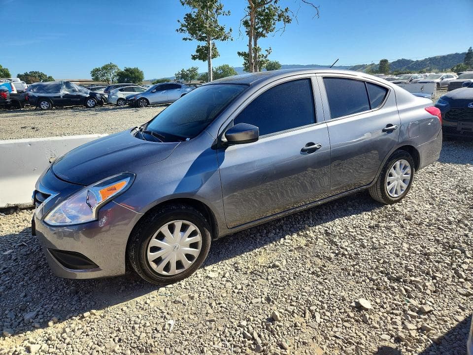 2016 Nissan Versa 1.6 S Plus