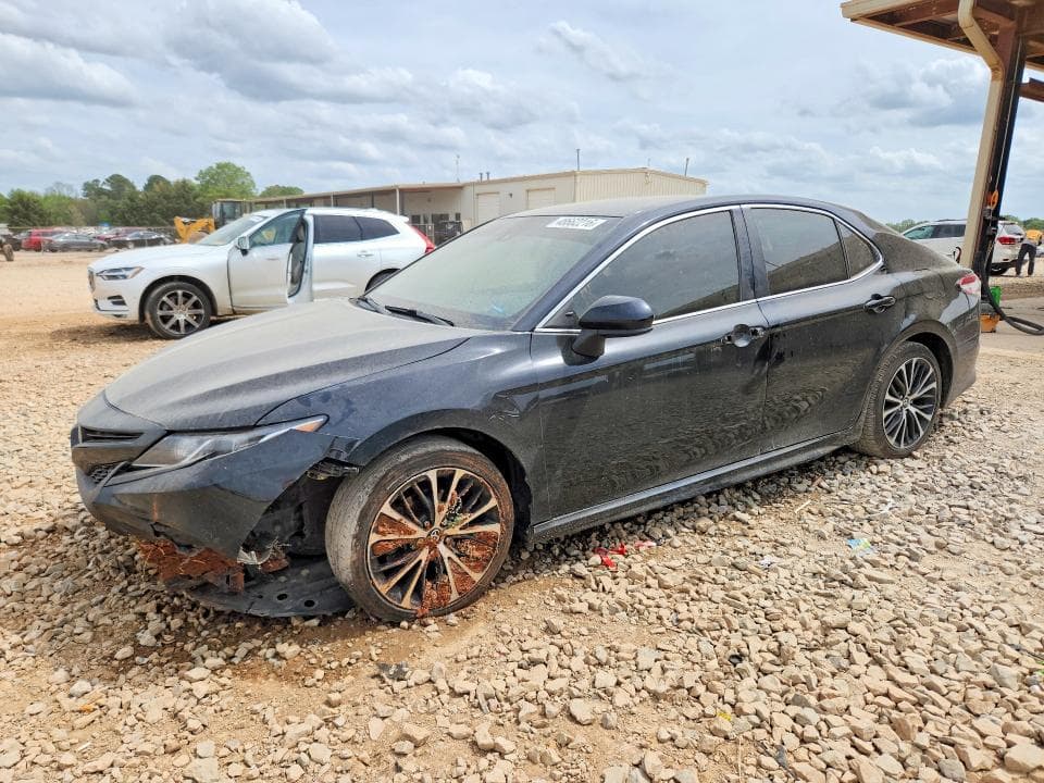 2018 Toyota Camry SE