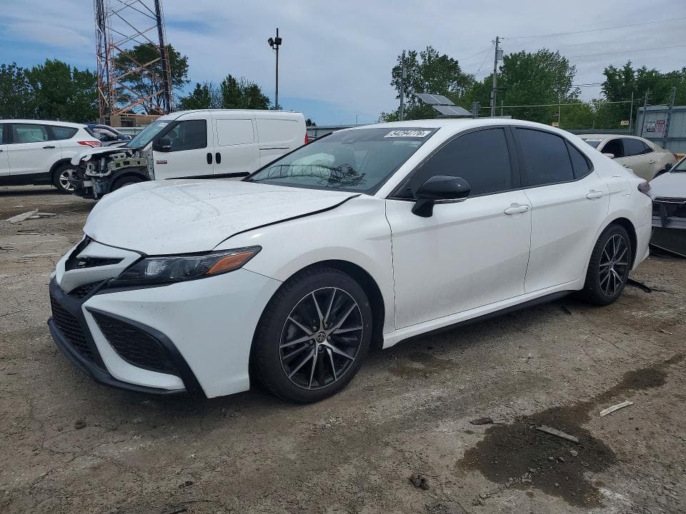 2022 Toyota Camry SE