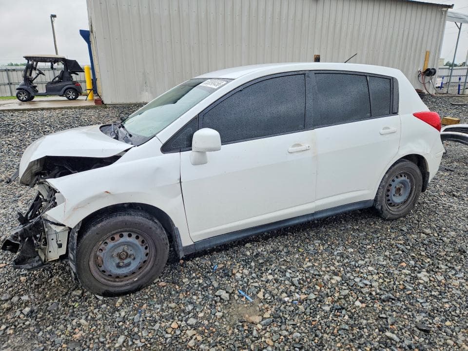 2011 Nissan Versa 1.8 S