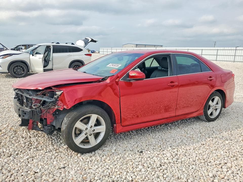 2014 Toyota Camry SE