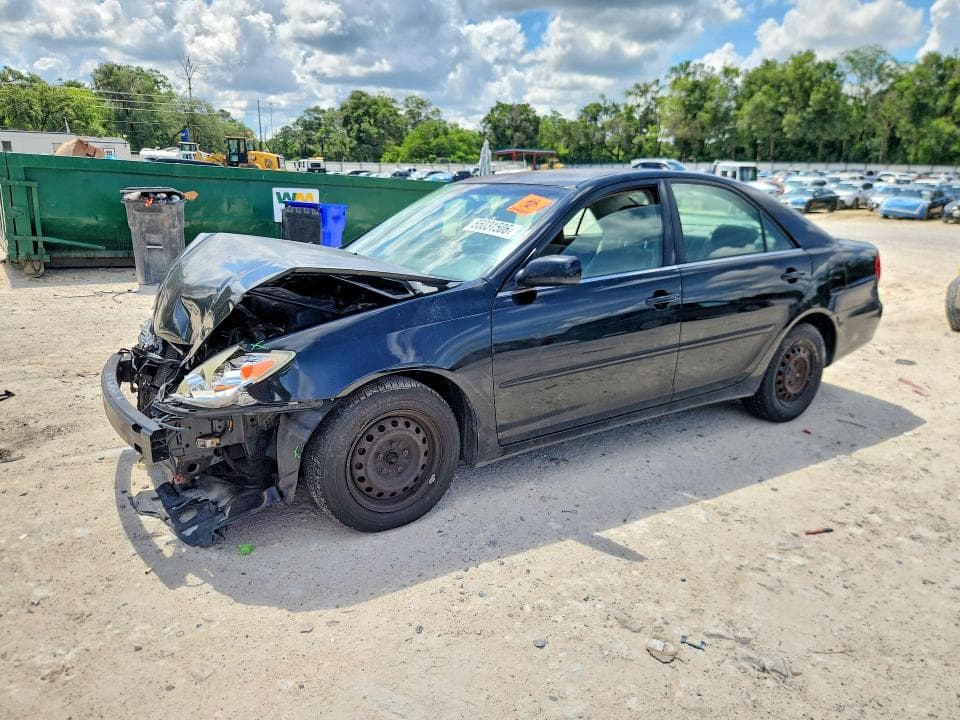 2004 Toyota Camry LE