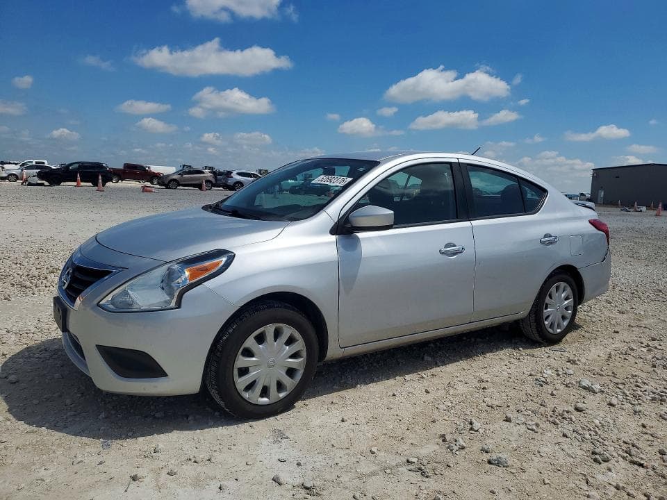 2017 Nissan Versa 1.6 SV