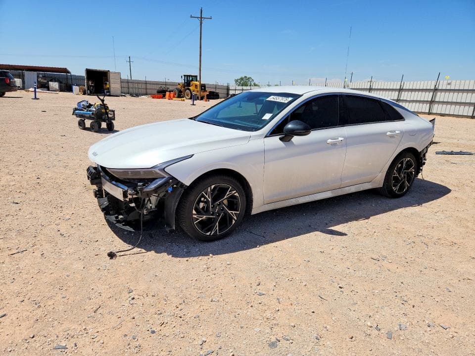 2025 KIA K5 GT Line