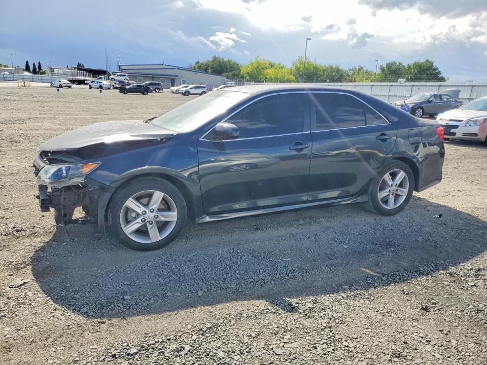 2014 Toyota Camry SE