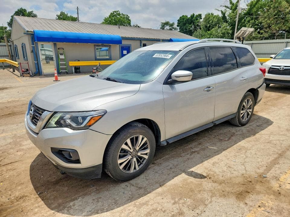 2020 Nissan Pathfinder SV